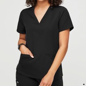 FIGS Casma Three-Pocket Scrub Top in Black sz XS